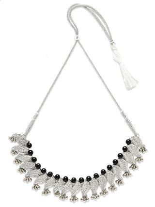 Karatcart Silver Plated Kundan and Black Bead Jewellery Set for Women